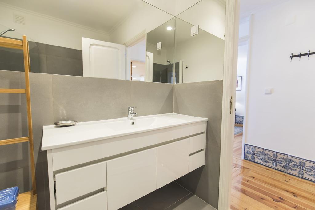 Lovelystay - Downtown Magnificent Flat Lisbona Esterno foto